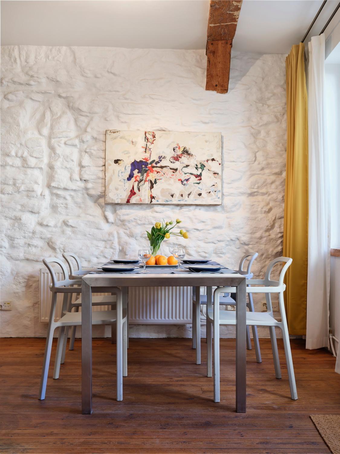 Historic Apartment With Private Garden In Old Town Tallinn Kültér fotó