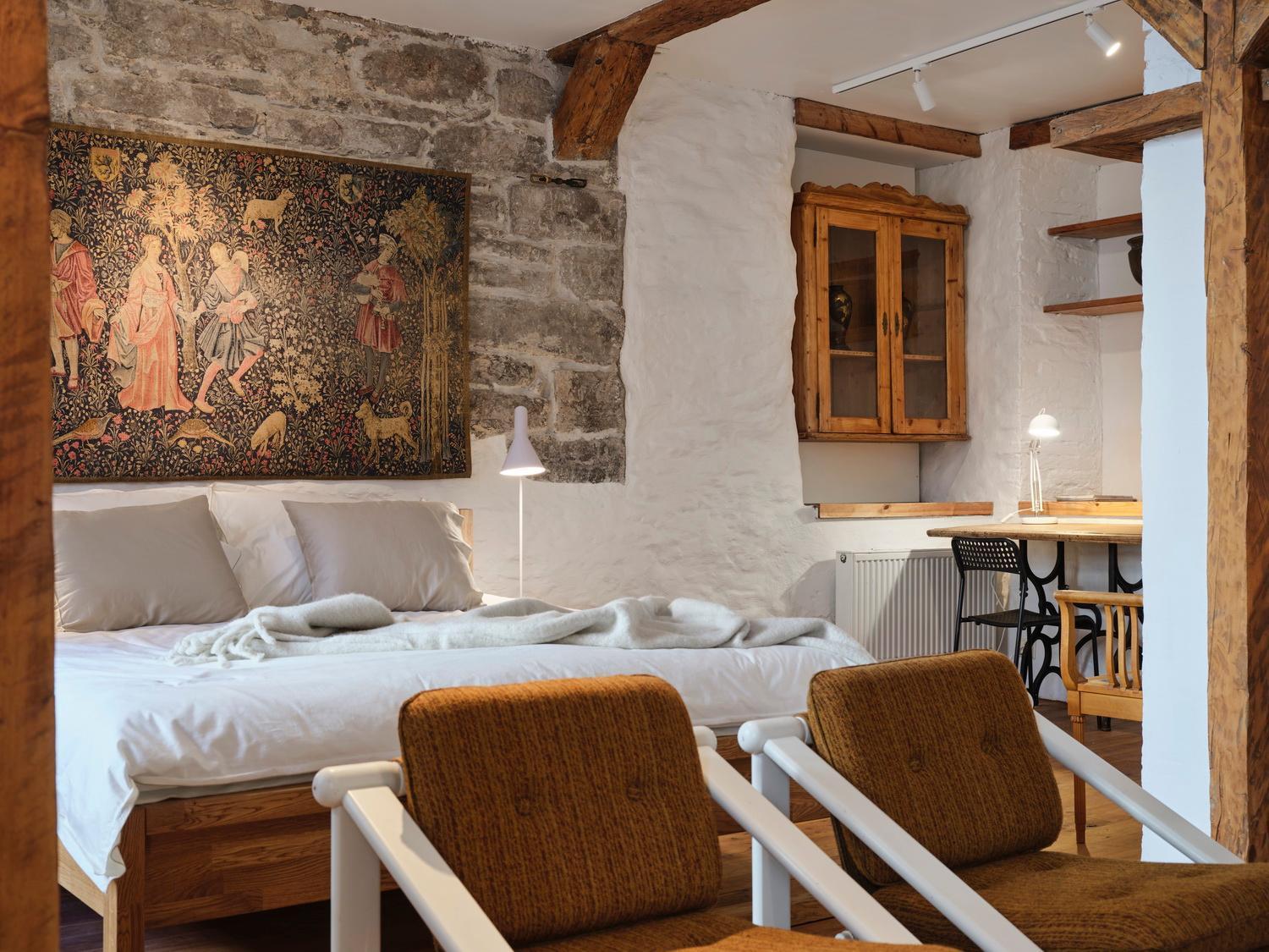 Historic Apartment With Private Garden In Old Town Tallinn Kültér fotó