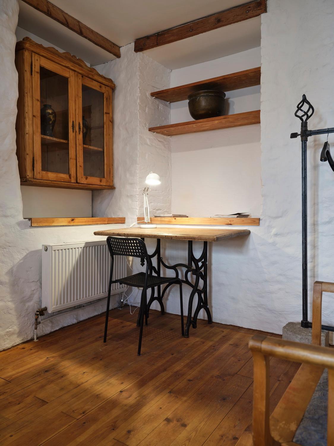 Historic Apartment With Private Garden In Old Town Tallinn Kültér fotó